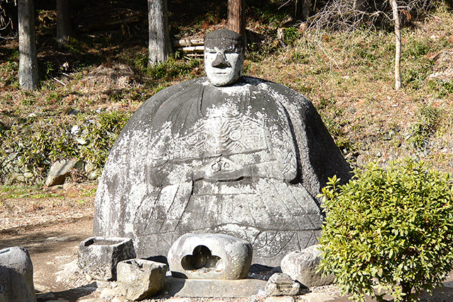 諏訪大社 万治の石仏