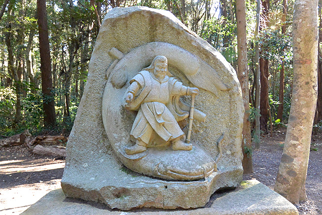 鹿島神宮・タケミカヅチ像