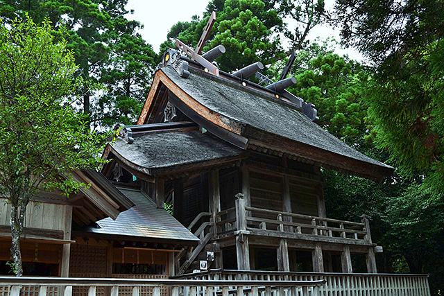 須佐神社の本殿