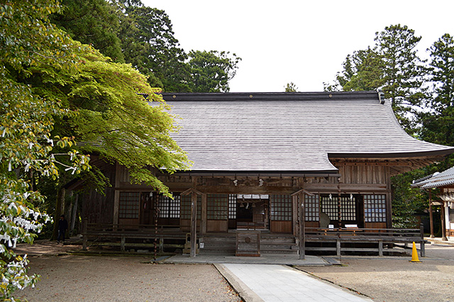 須佐神社の拝殿